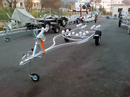 ΤΡΕΪΛΕΡ TRA 850